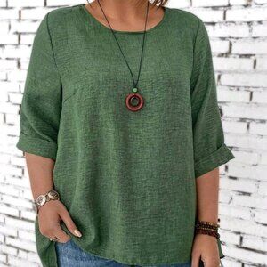 NWOT Emery Rose plus size Women's solid color round neck top 1XL/14